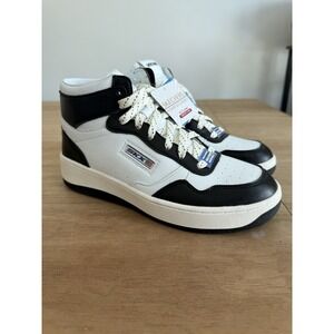 Skechers Court & Classics Women's Sneakers White Black Memory Foam Size 8.5 NWT